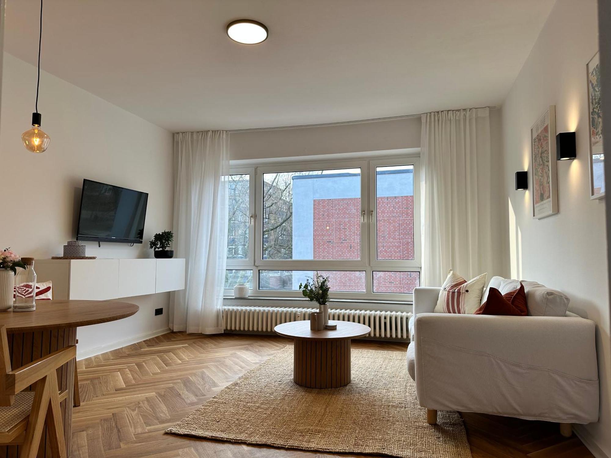 Exklusives City Apartment - Balkon - 24H Check-In Kiel Esterno foto