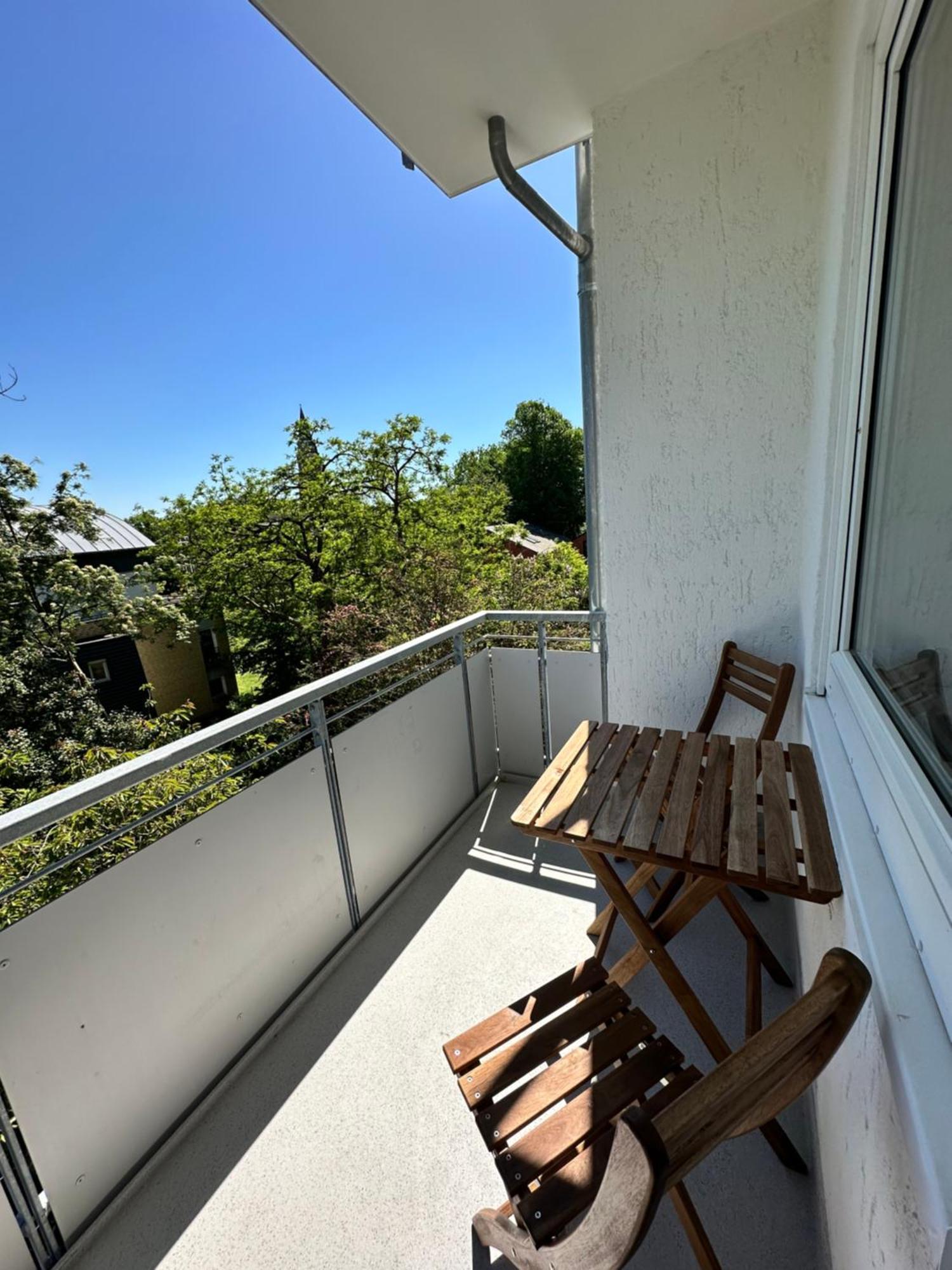 Exklusives City Apartment - Balkon - 24H Check-In Kiel Esterno foto